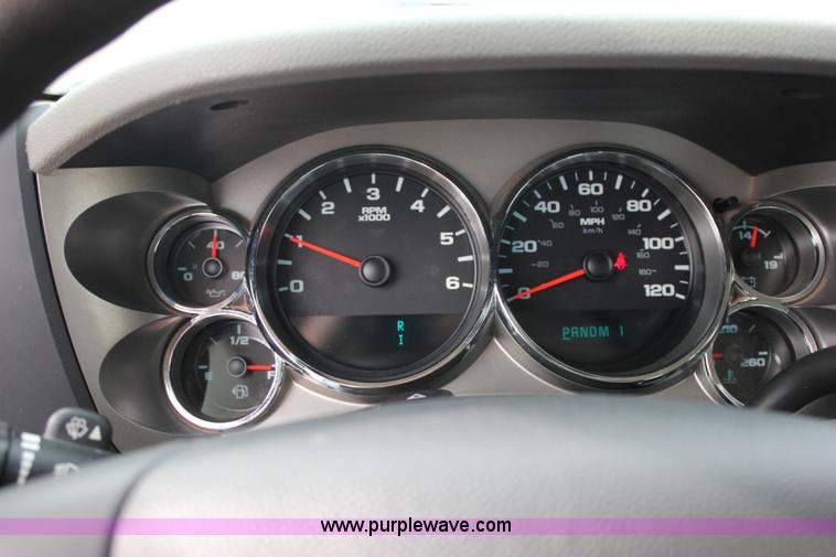 image for item J2321 2010 Chevrolet Silverado 2500HD LS Ext. Cab pickup truck