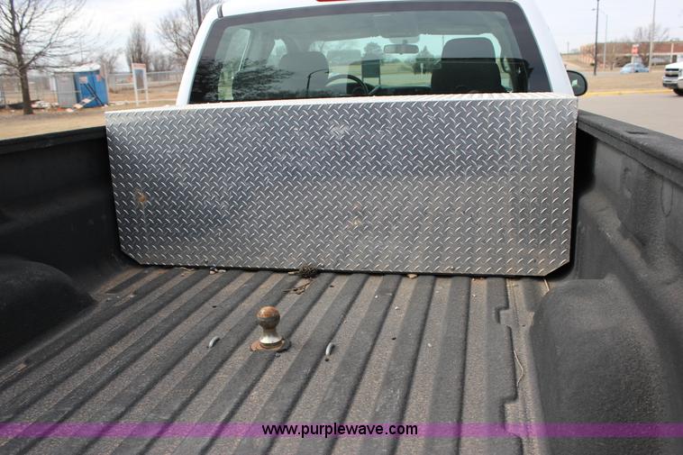 image for item J2321 2010 Chevrolet Silverado 2500HD LS Ext. Cab pickup truck