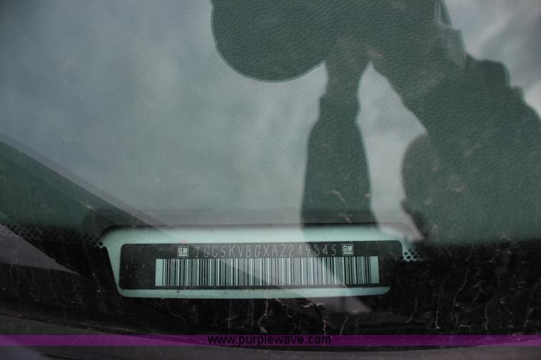 image for item J2321 2010 Chevrolet Silverado 2500HD LS Ext. Cab pickup truck