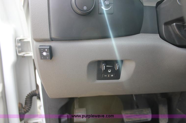 image for item J2322 2010 Chevrolet Silverado 2500HD LS Ext. Cab pickup truck