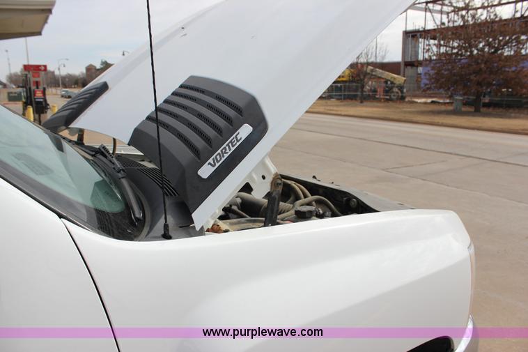 image for item J2322 2010 Chevrolet Silverado 2500HD LS Ext. Cab pickup truck