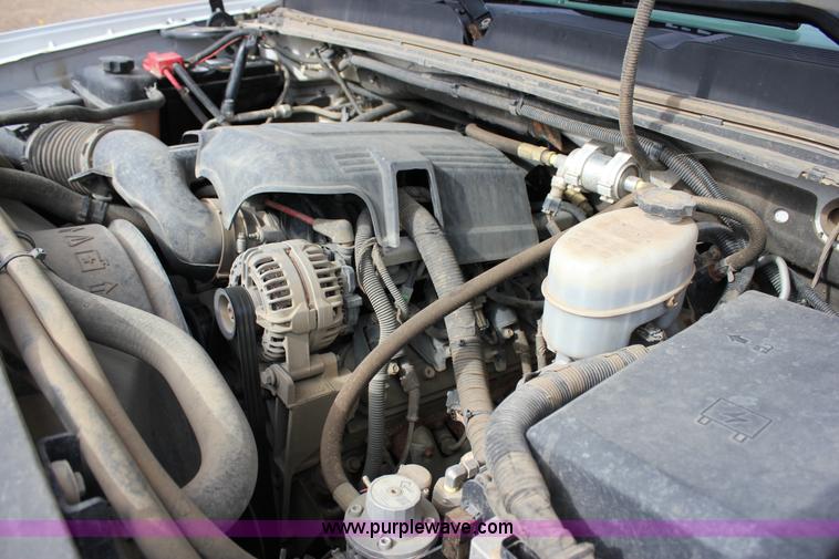 image for item J2322 2010 Chevrolet Silverado 2500HD LS Ext. Cab pickup truck