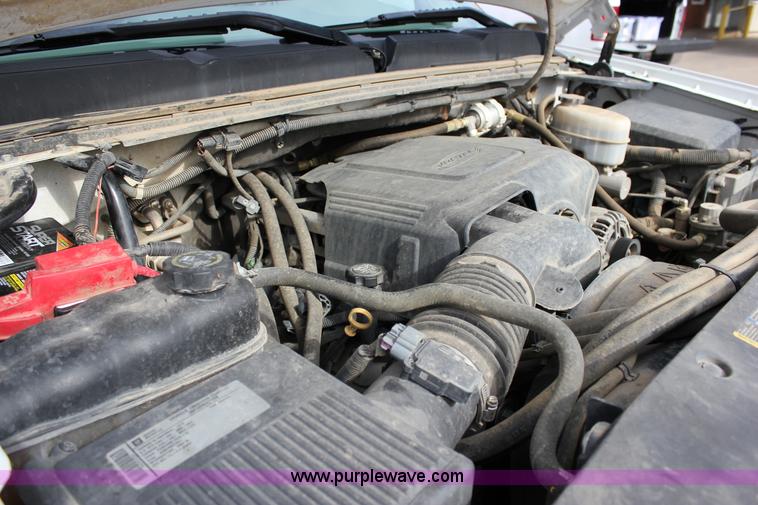 image for item J2322 2010 Chevrolet Silverado 2500HD LS Ext. Cab pickup truck