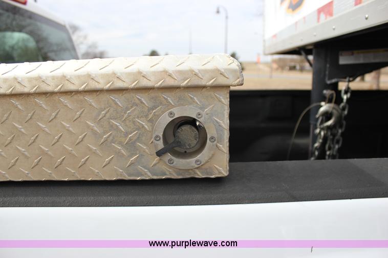 image for item J2322 2010 Chevrolet Silverado 2500HD LS Ext. Cab pickup truck