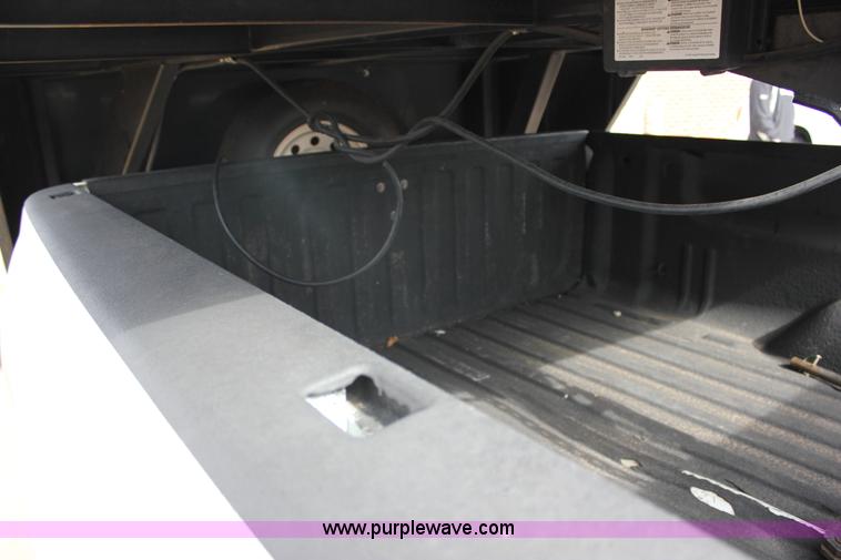 image for item J2322 2010 Chevrolet Silverado 2500HD LS Ext. Cab pickup truck