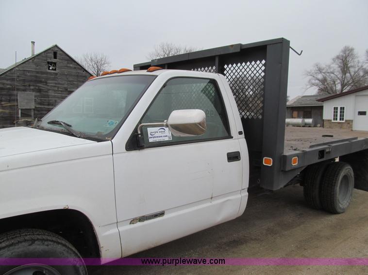 image for item J3323 1997 Chevrolet 3500 flatbed pickup truck
