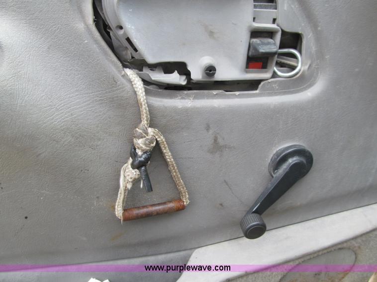 image for item J3323 1997 Chevrolet 3500 flatbed pickup truck