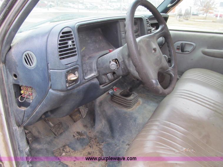 image for item J3323 1997 Chevrolet 3500 flatbed pickup truck