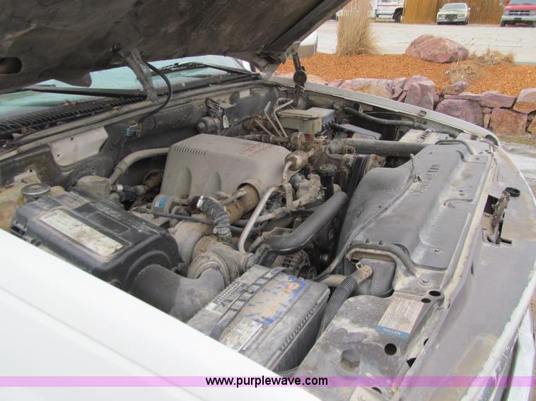 image for item J3323 1997 Chevrolet 3500 flatbed pickup truck