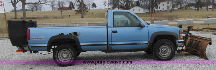 image for item K2010 1996 Chevrolet Cheyenne 2500 pickup truck