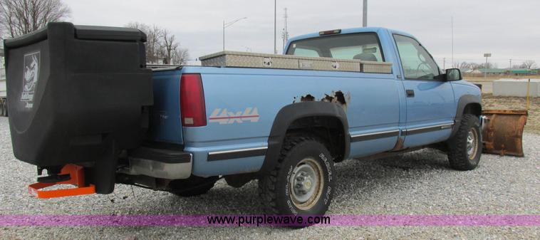 image for item K2010 1996 Chevrolet Cheyenne 2500 pickup truck