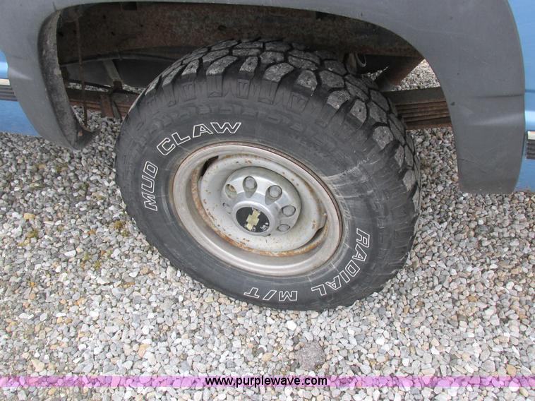 image for item K2010 1996 Chevrolet Cheyenne 2500 pickup truck