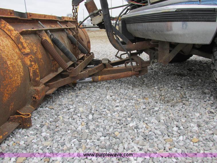 image for item K2010 1996 Chevrolet Cheyenne 2500 pickup truck