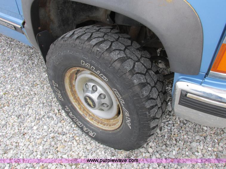 image for item K2010 1996 Chevrolet Cheyenne 2500 pickup truck