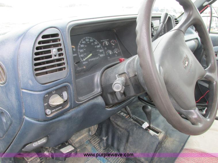 image for item K2010 1996 Chevrolet Cheyenne 2500 pickup truck