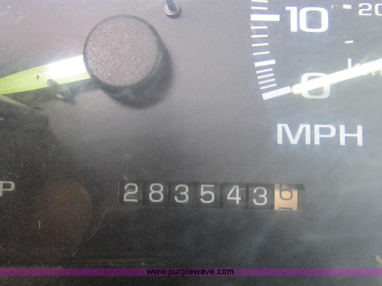 image for item K2010 1996 Chevrolet Cheyenne 2500 pickup truck