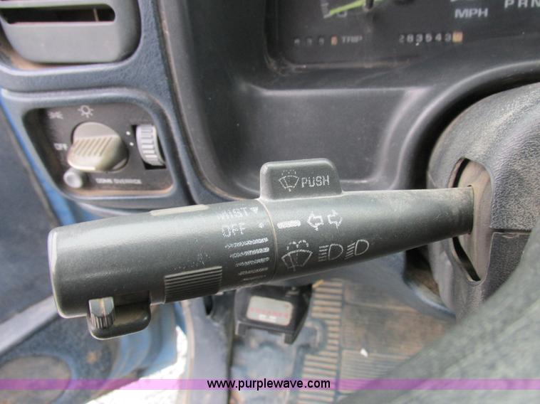 image for item K2010 1996 Chevrolet Cheyenne 2500 pickup truck