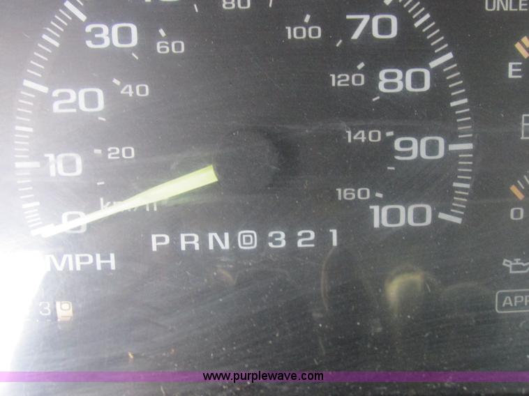 image for item K2010 1996 Chevrolet Cheyenne 2500 pickup truck