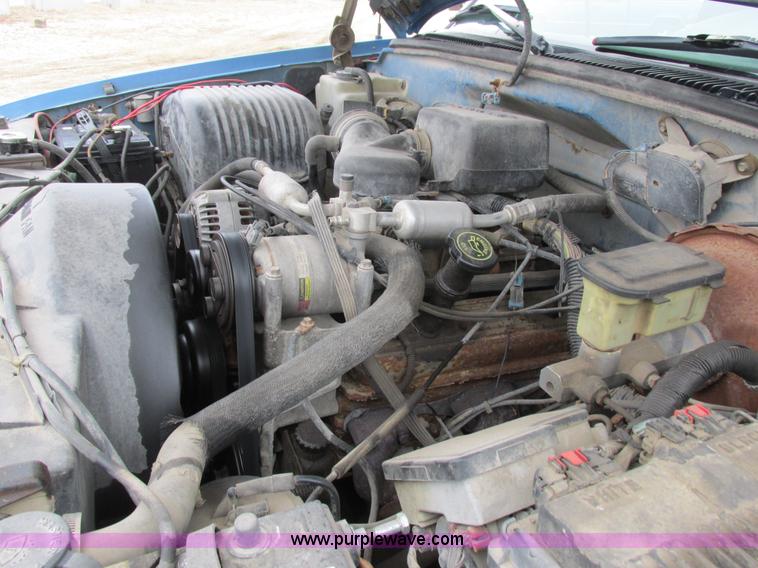 image for item K2010 1996 Chevrolet Cheyenne 2500 pickup truck