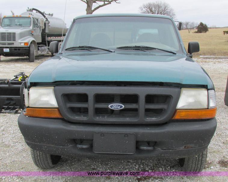 image for item K2011 1998 Ford Ranger SuperCab pickup truck