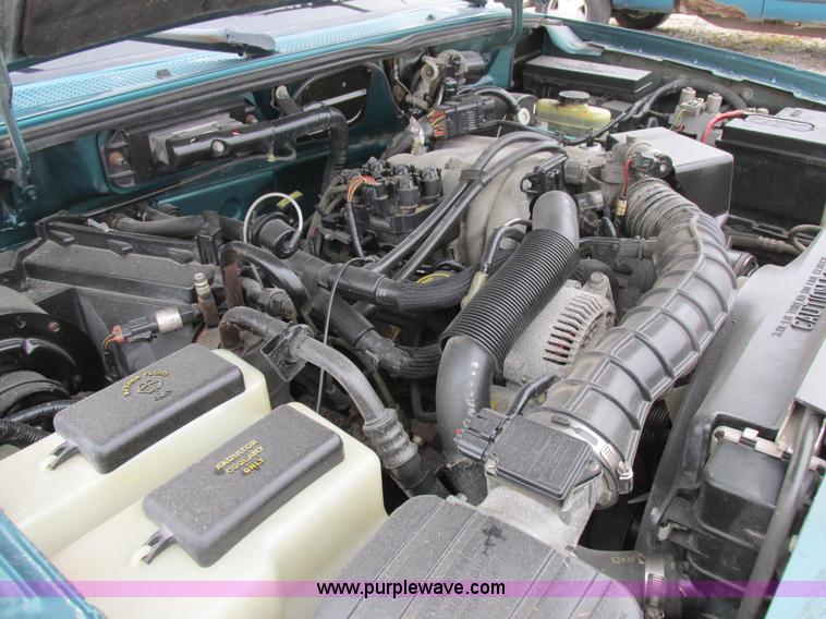 image for item K2011 1998 Ford Ranger SuperCab pickup truck