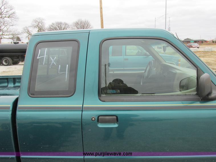image for item K2011 1998 Ford Ranger SuperCab pickup truck