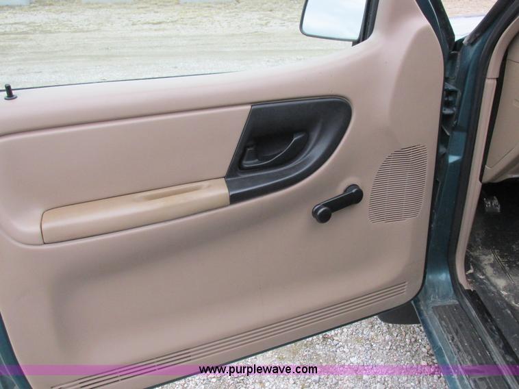 image for item K2011 1998 Ford Ranger SuperCab pickup truck