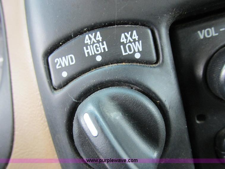 image for item K2011 1998 Ford Ranger SuperCab pickup truck