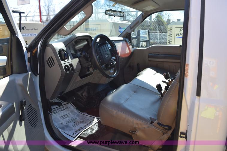image for item K2290 2008 Ford F350 Super Duty XL service truck