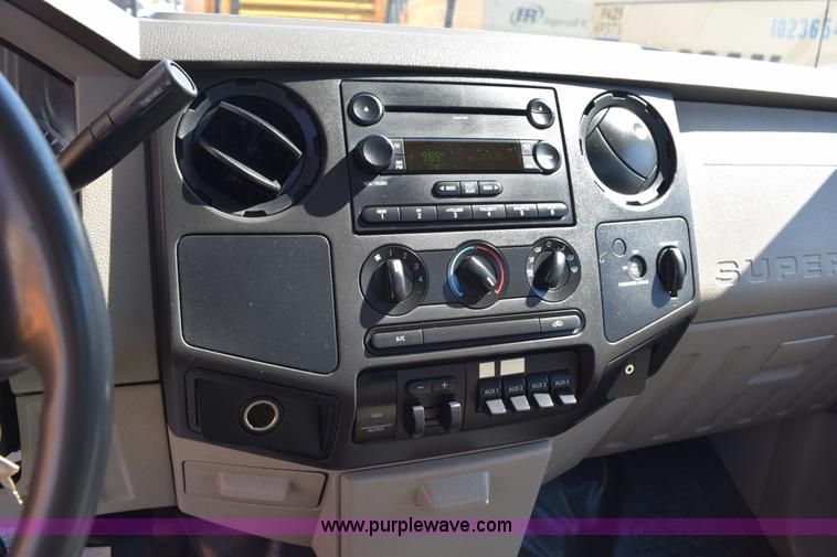 image for item K2290 2008 Ford F350 Super Duty XL service truck
