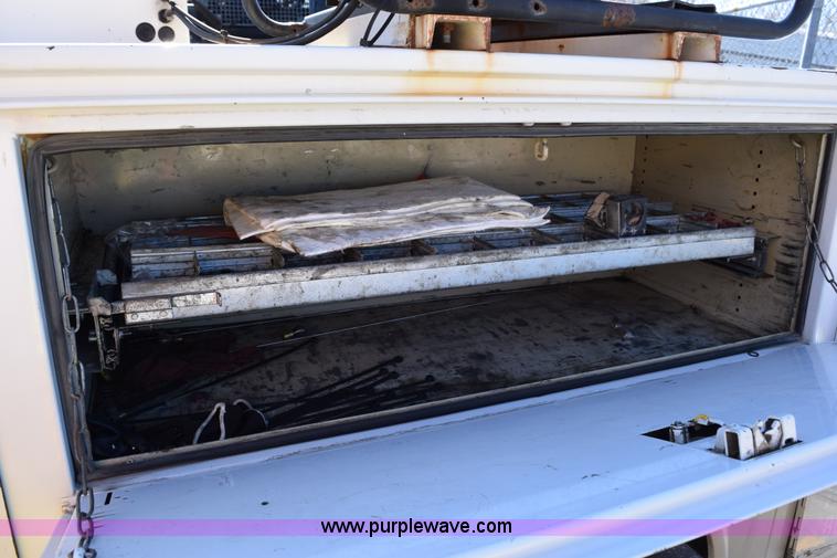 image for item K2290 2008 Ford F350 Super Duty XL service truck