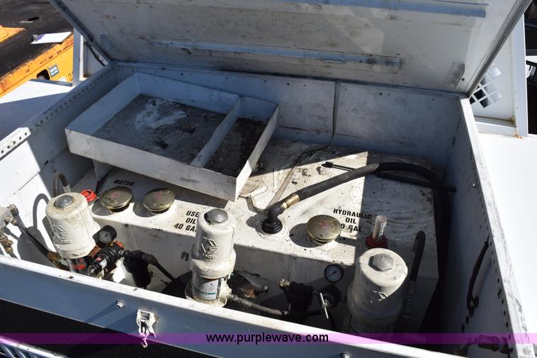 image for item K2290 2008 Ford F350 Super Duty XL service truck