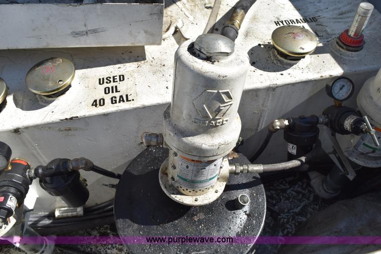 image for item K2290 2008 Ford F350 Super Duty XL service truck