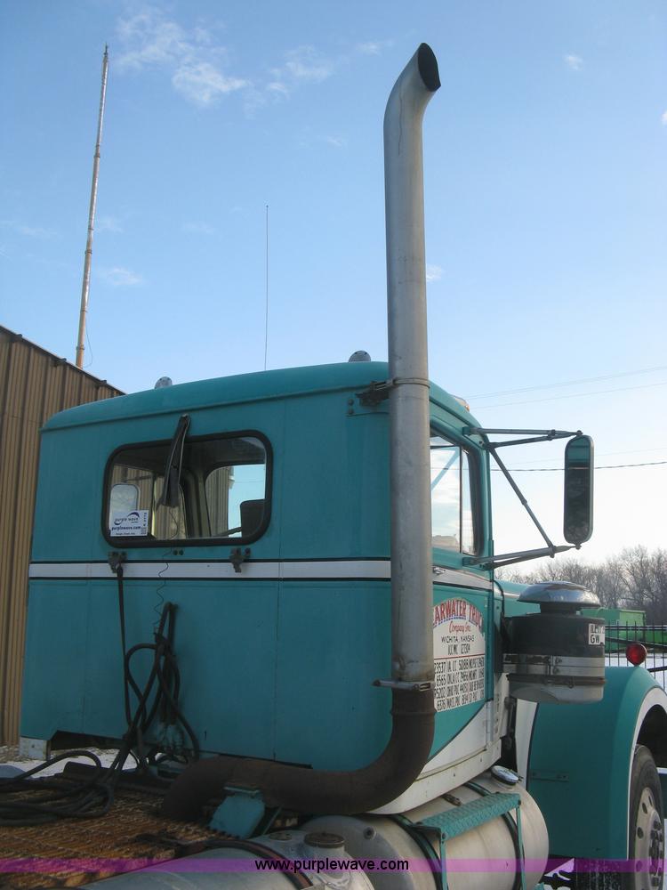 image for item K2779 1974 White Western Star 4964-2 semi truck