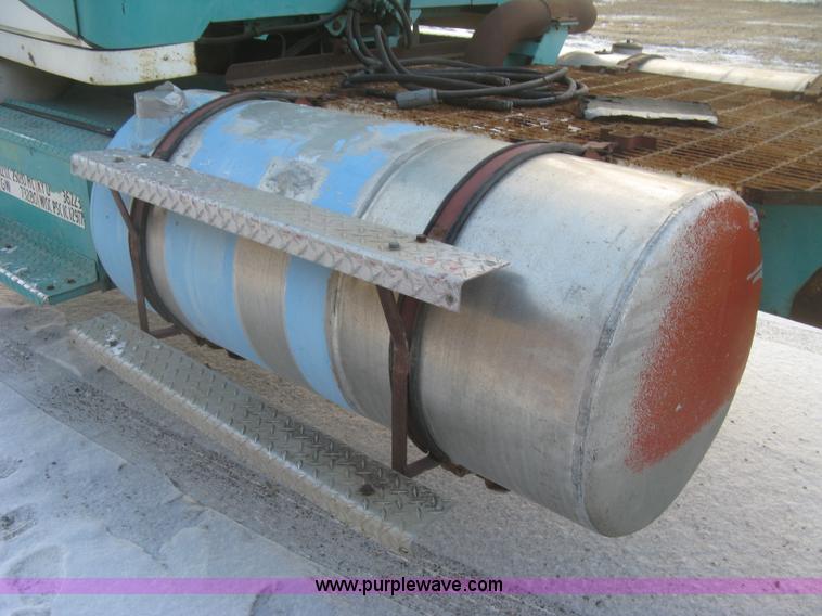 image for item K2779 1974 White Western Star 4964-2 semi truck