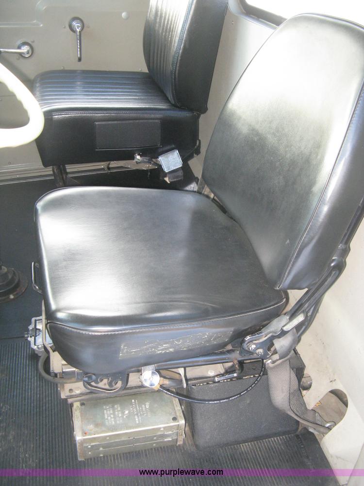 image for item K2779 1974 White Western Star 4964-2 semi truck