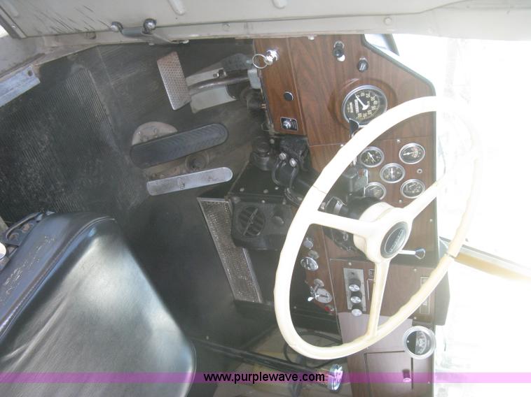 image for item K2779 1974 White Western Star 4964-2 semi truck