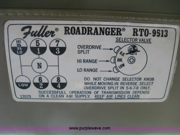 image for item K2779 1974 White Western Star 4964-2 semi truck