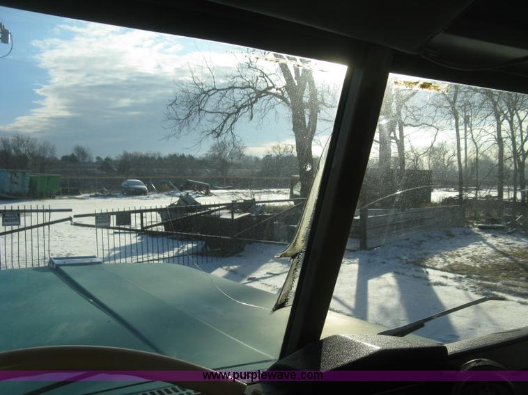 image for item K2779 1974 White Western Star 4964-2 semi truck