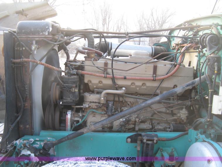 image for item K2779 1974 White Western Star 4964-2 semi truck