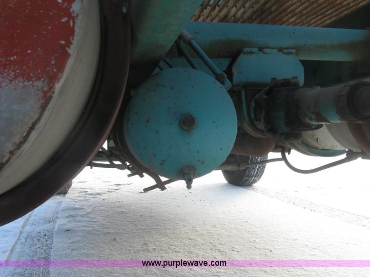 image for item K2779 1974 White Western Star 4964-2 semi truck