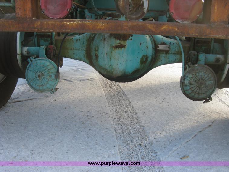 image for item K2779 1974 White Western Star 4964-2 semi truck