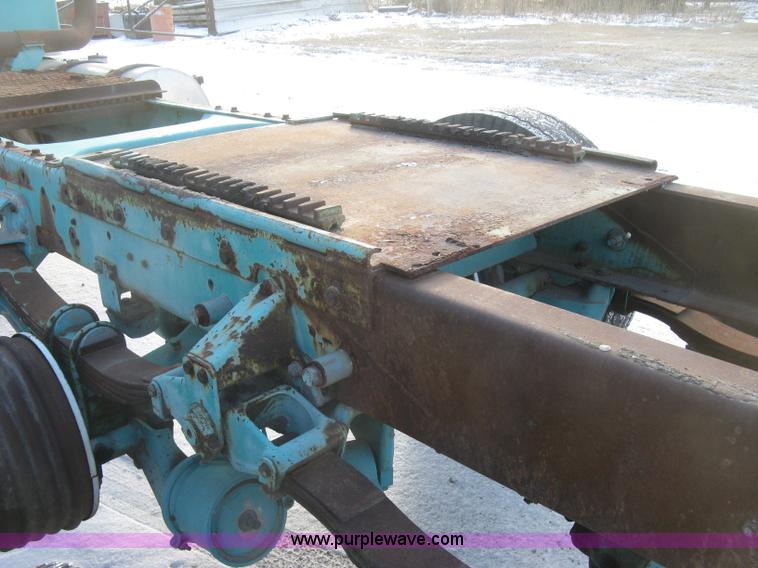 image for item K2779 1974 White Western Star 4964-2 semi truck