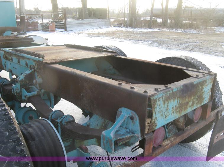 image for item K2779 1974 White Western Star 4964-2 semi truck