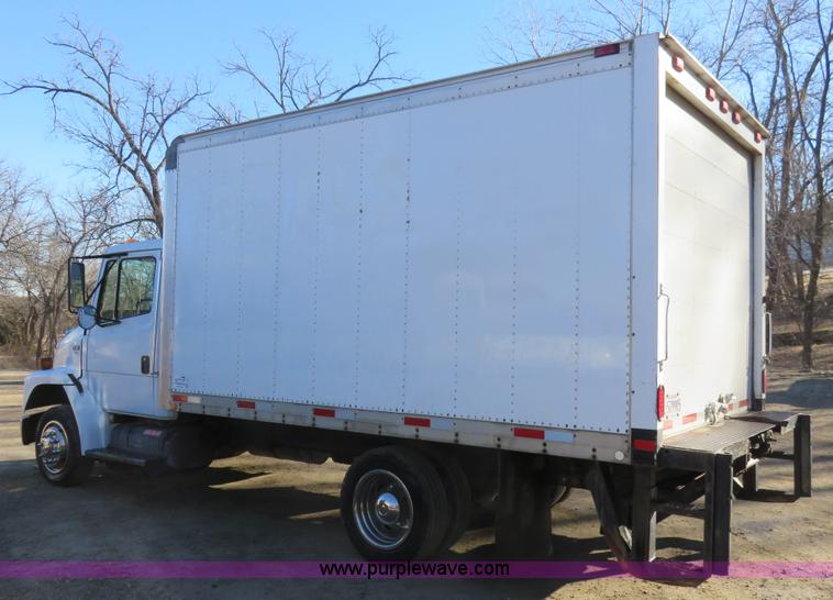 image for item K7040 2000 Freightliner FL50 box truck