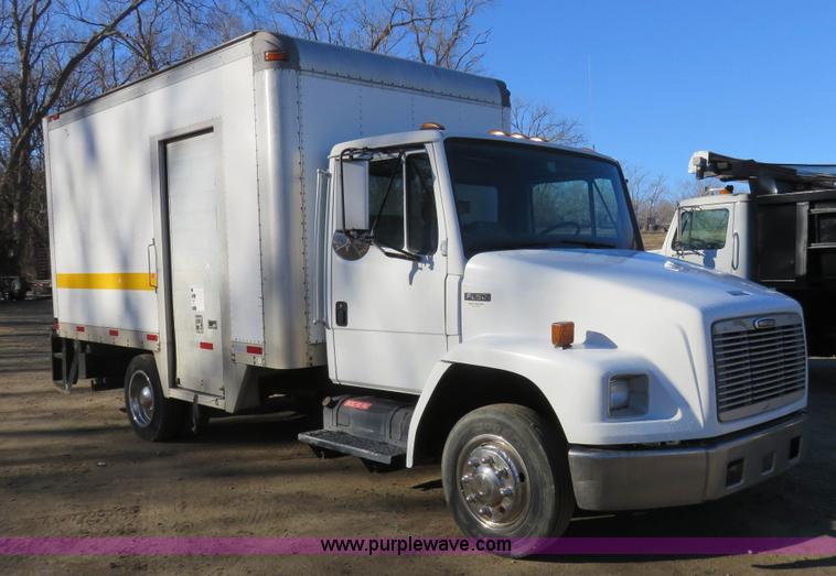 image for item K7040 2000 Freightliner FL50 box truck