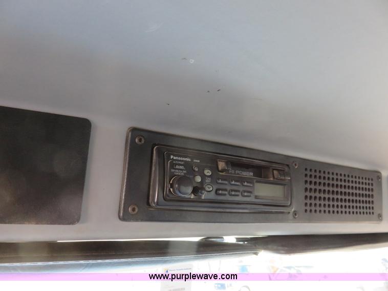 image for item K7040 2000 Freightliner FL50 box truck