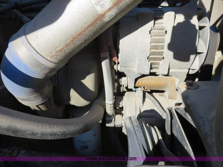 image for item K7040 2000 Freightliner FL50 box truck