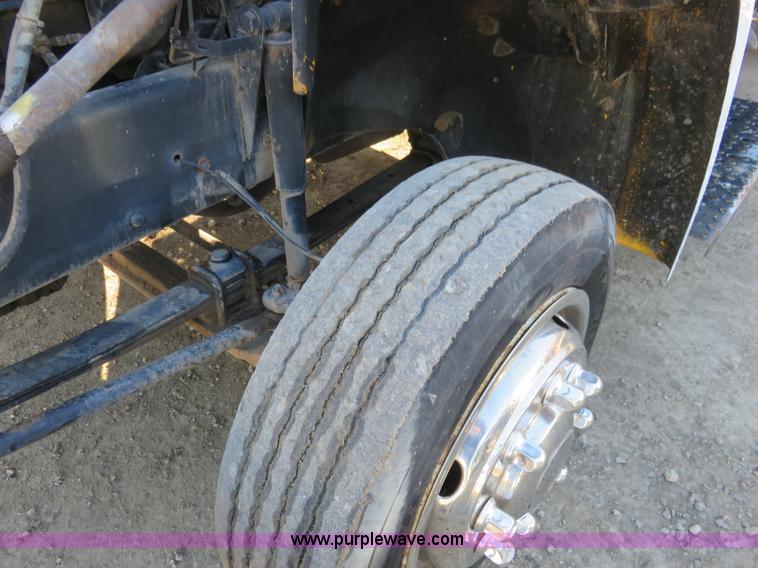 image for item K7040 2000 Freightliner FL50 box truck