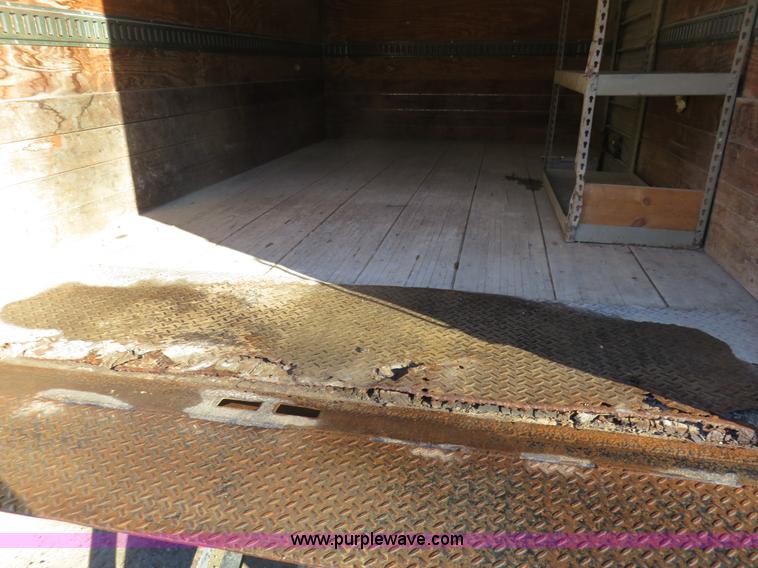 image for item K7040 2000 Freightliner FL50 box truck